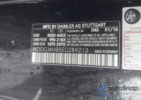 2014 Mercedes-Benz C 250 250 z USA, uszkodzony, nr VIN WDDGJ4HB5EG289213